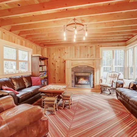 Spacious Classic Cabin Retreat- Near Lassen Mill Creek エクステリア 写真