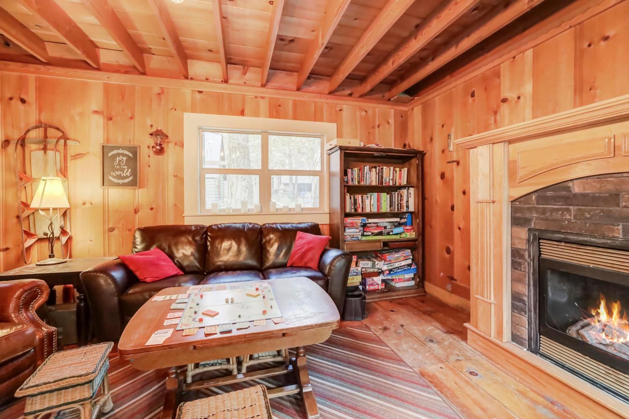 Spacious Classic Cabin Retreat- Near Lassen Mill Creek エクステリア 写真